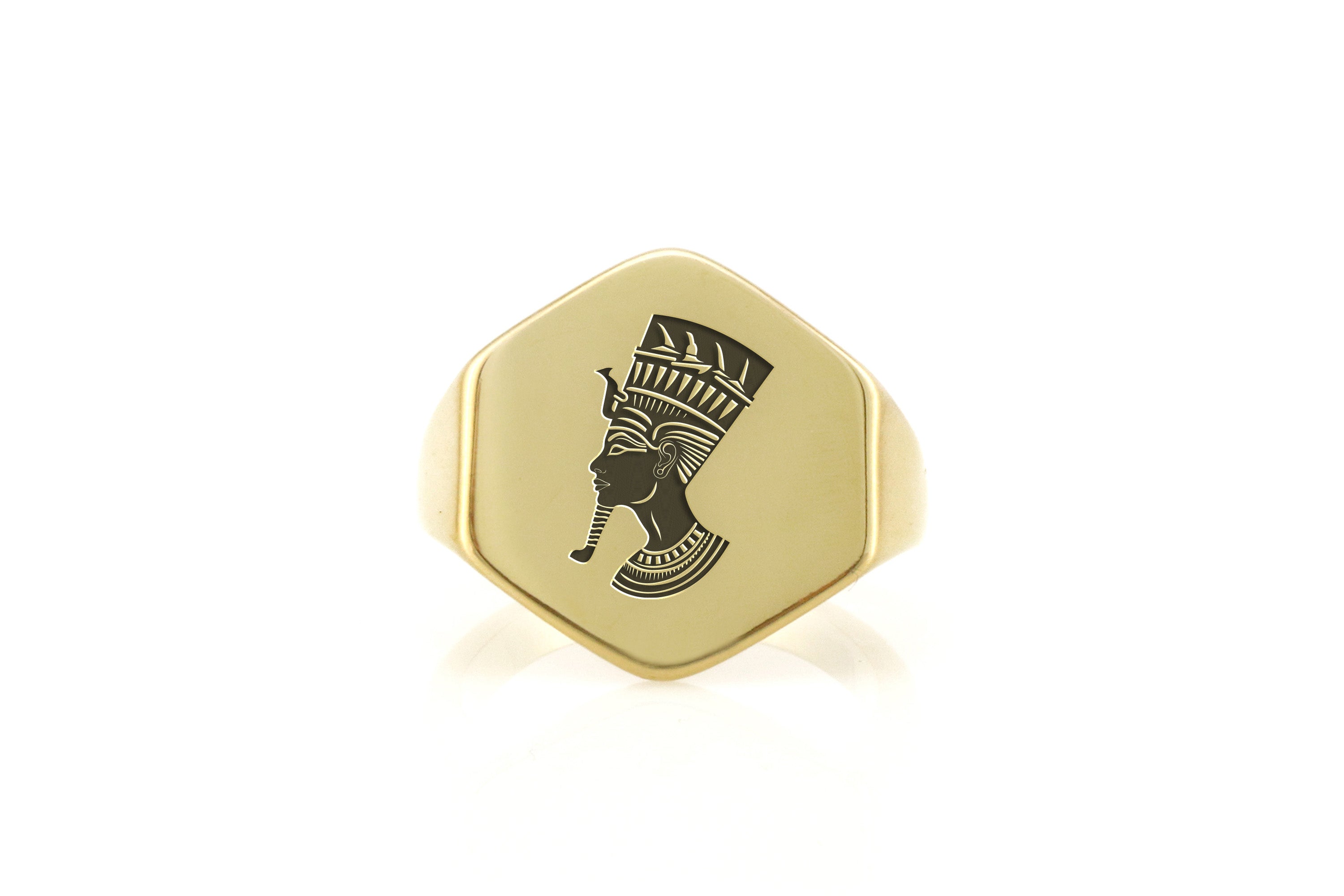 Luxurious Nefertiti Engraved Ring