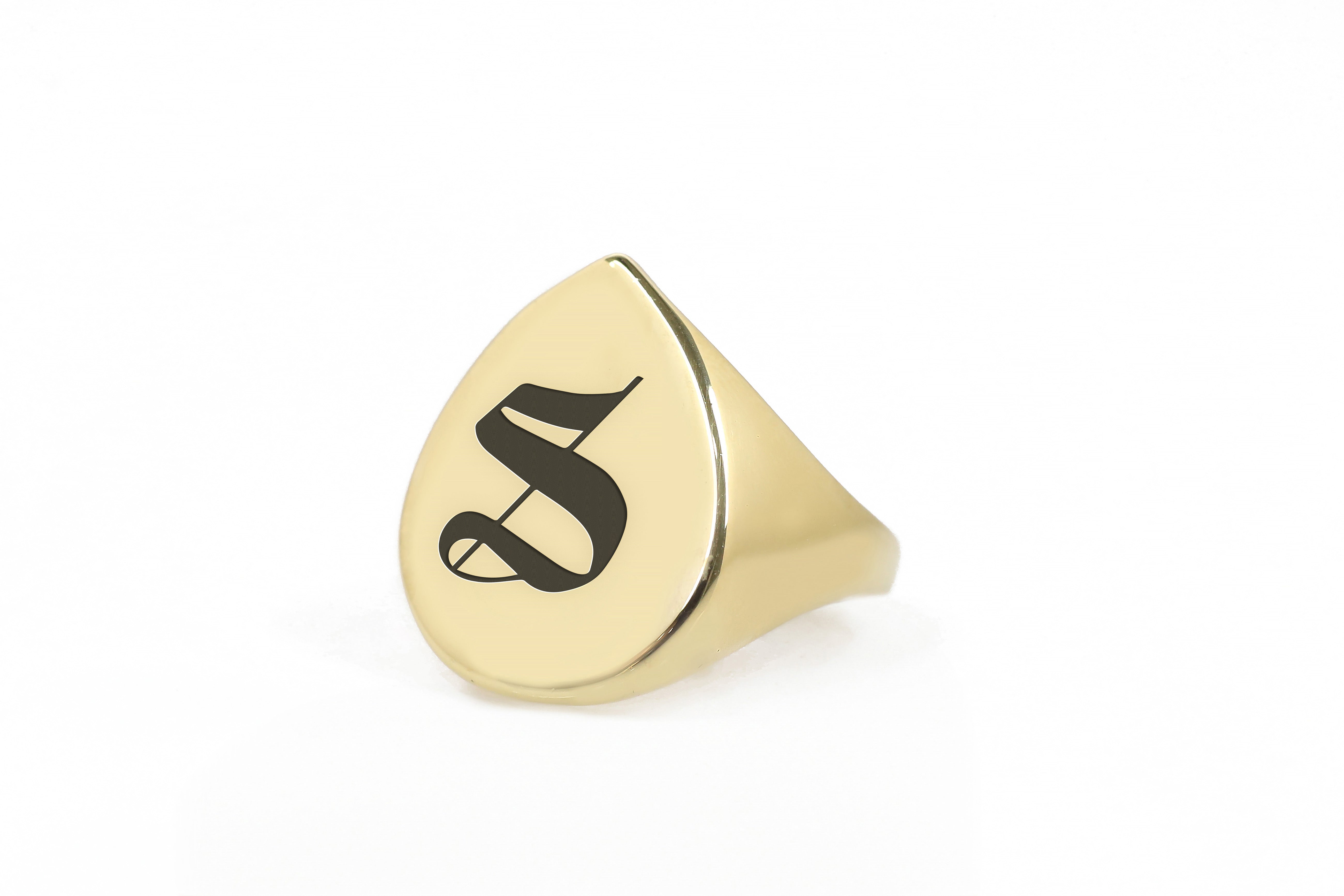 14k Gold Gothic Signet Ring
