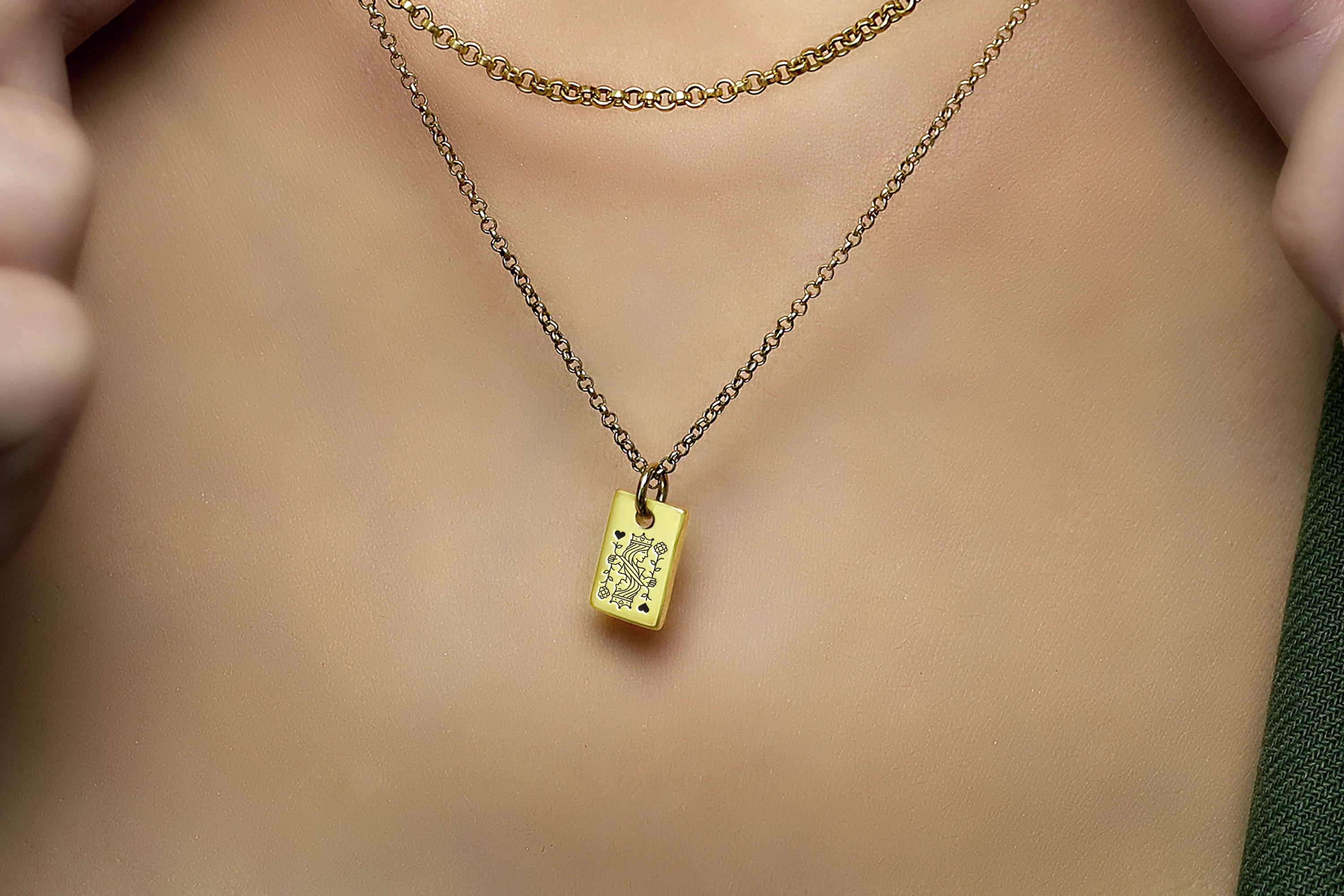 Poker Queen Gold Signet Necklace