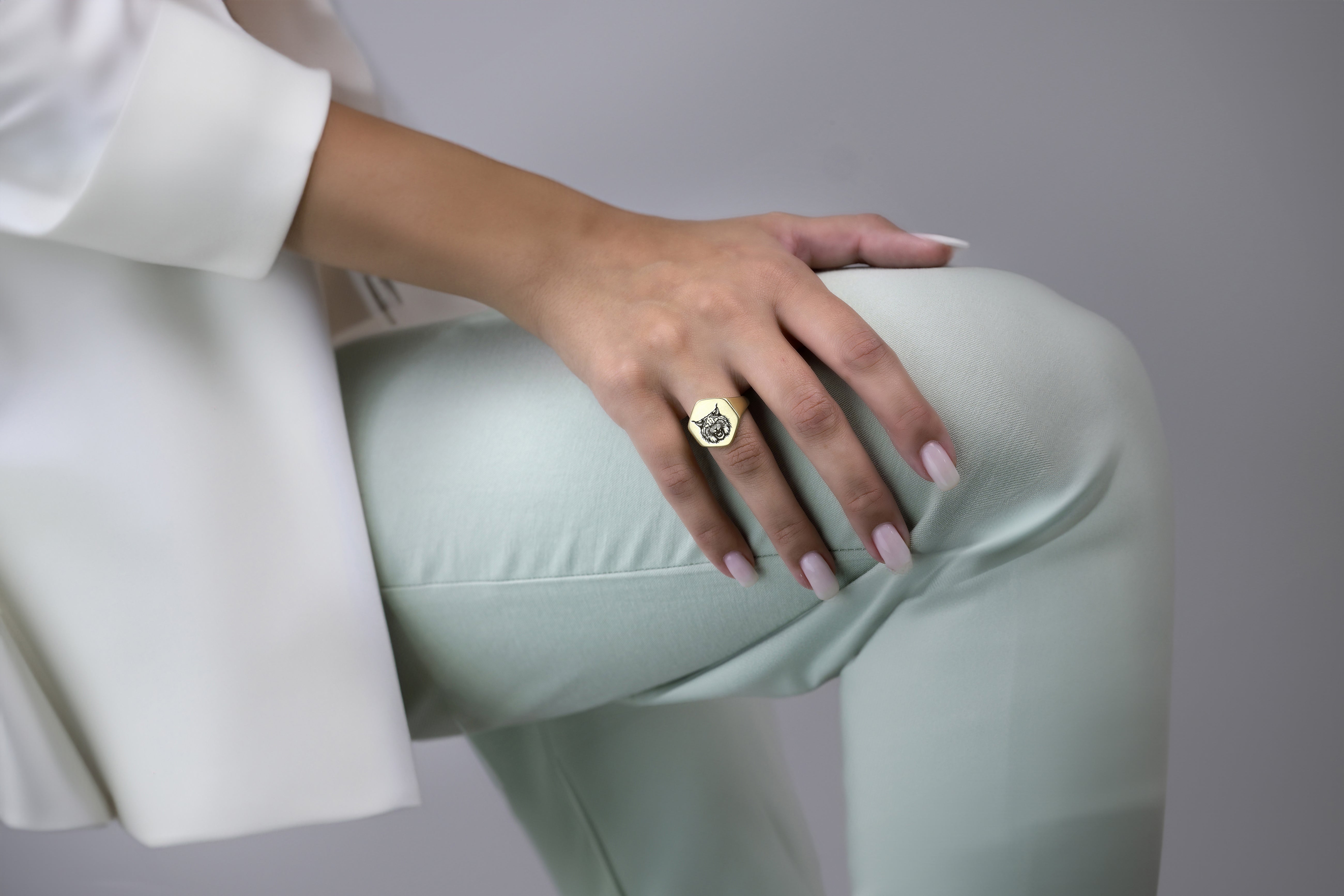 14k Gold Lynx Signet Ring