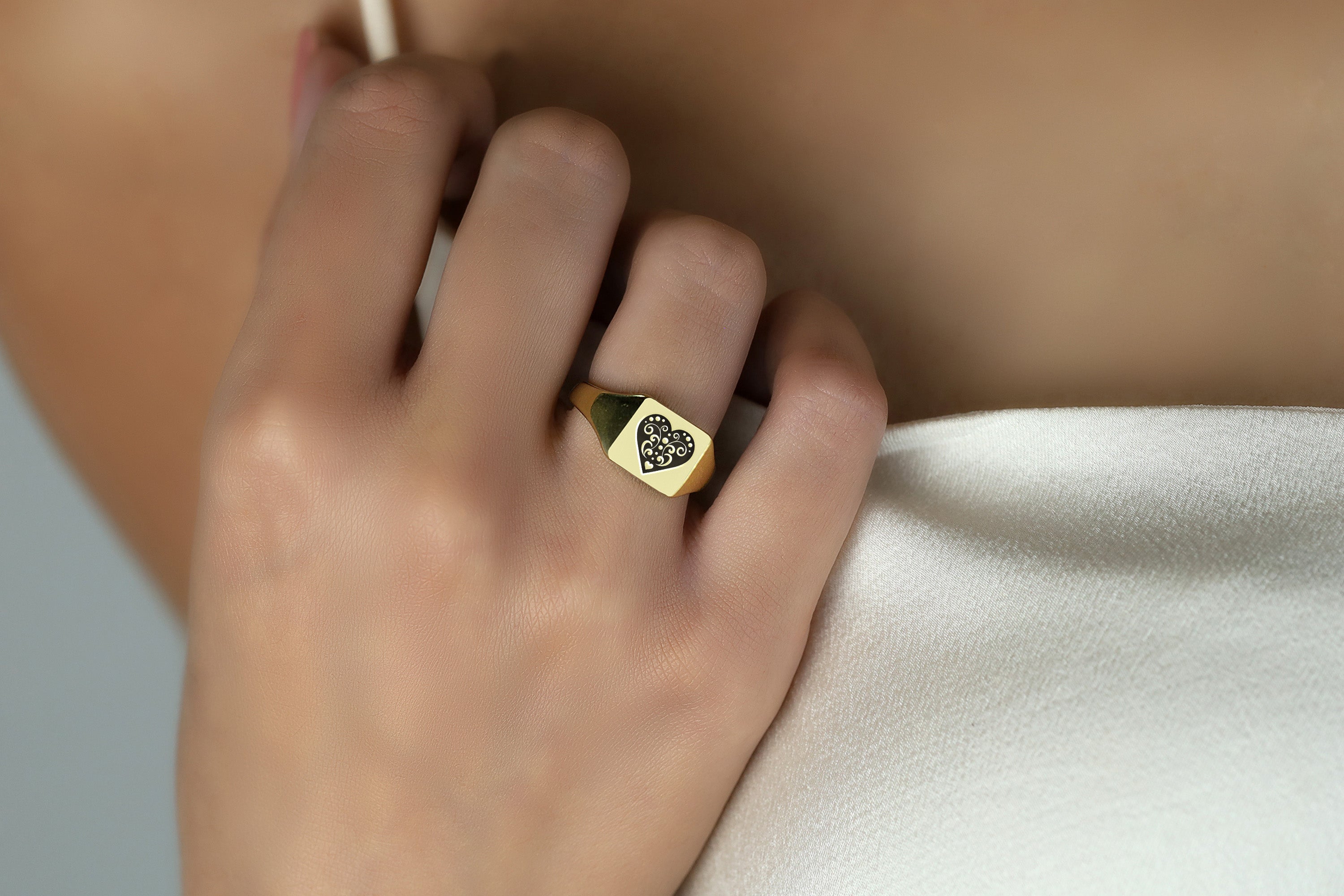 Poker Heart Engraved Ring