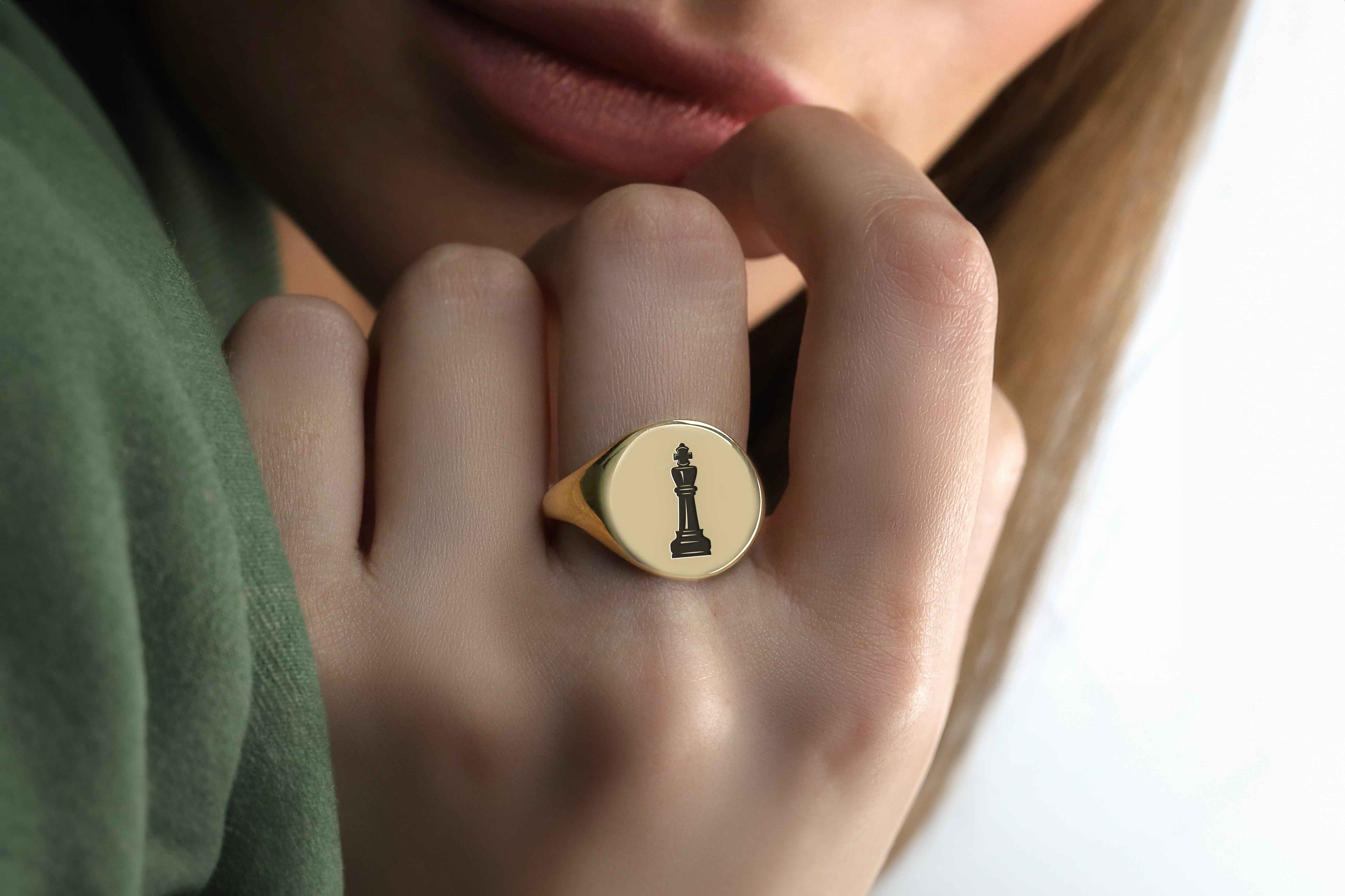 Gold Chess King Signet Ring