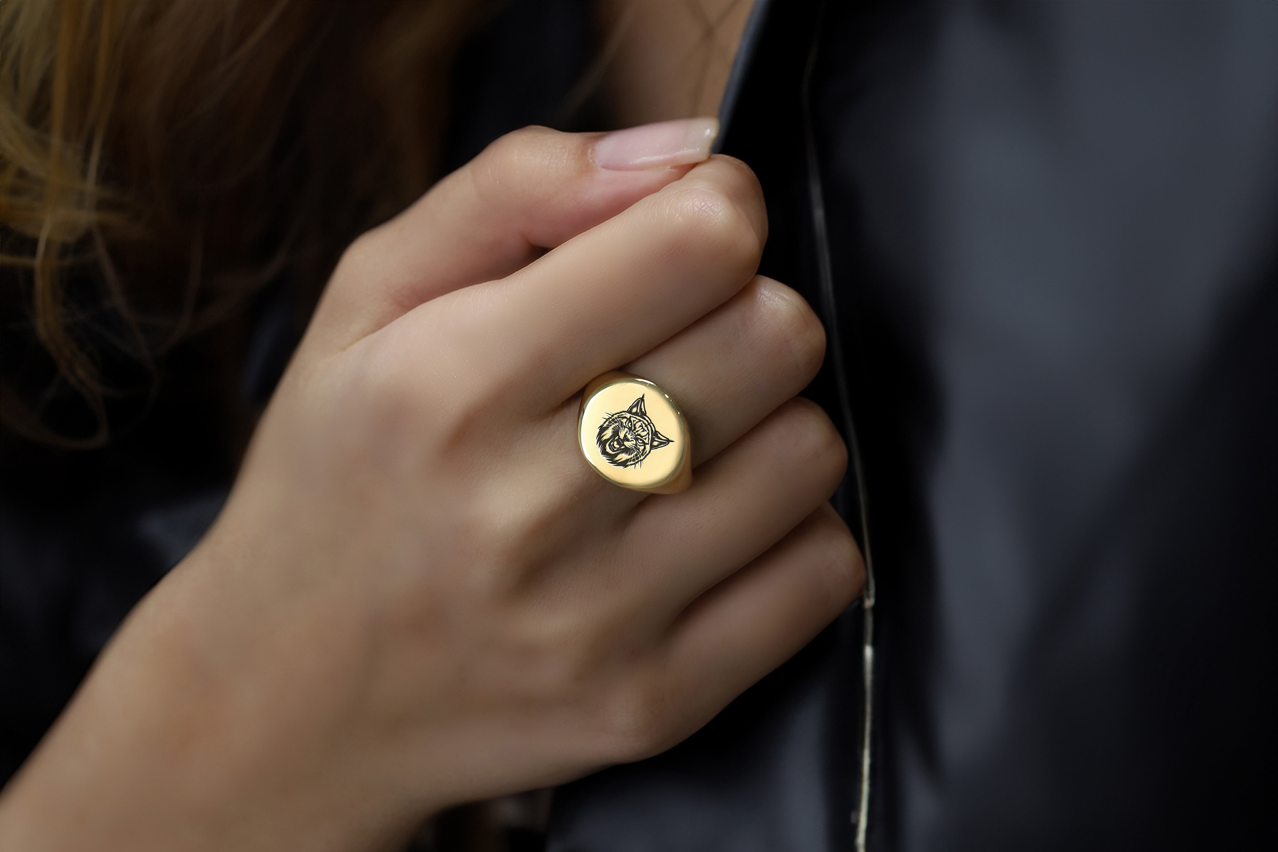 Engraved Lynx Signet Ring