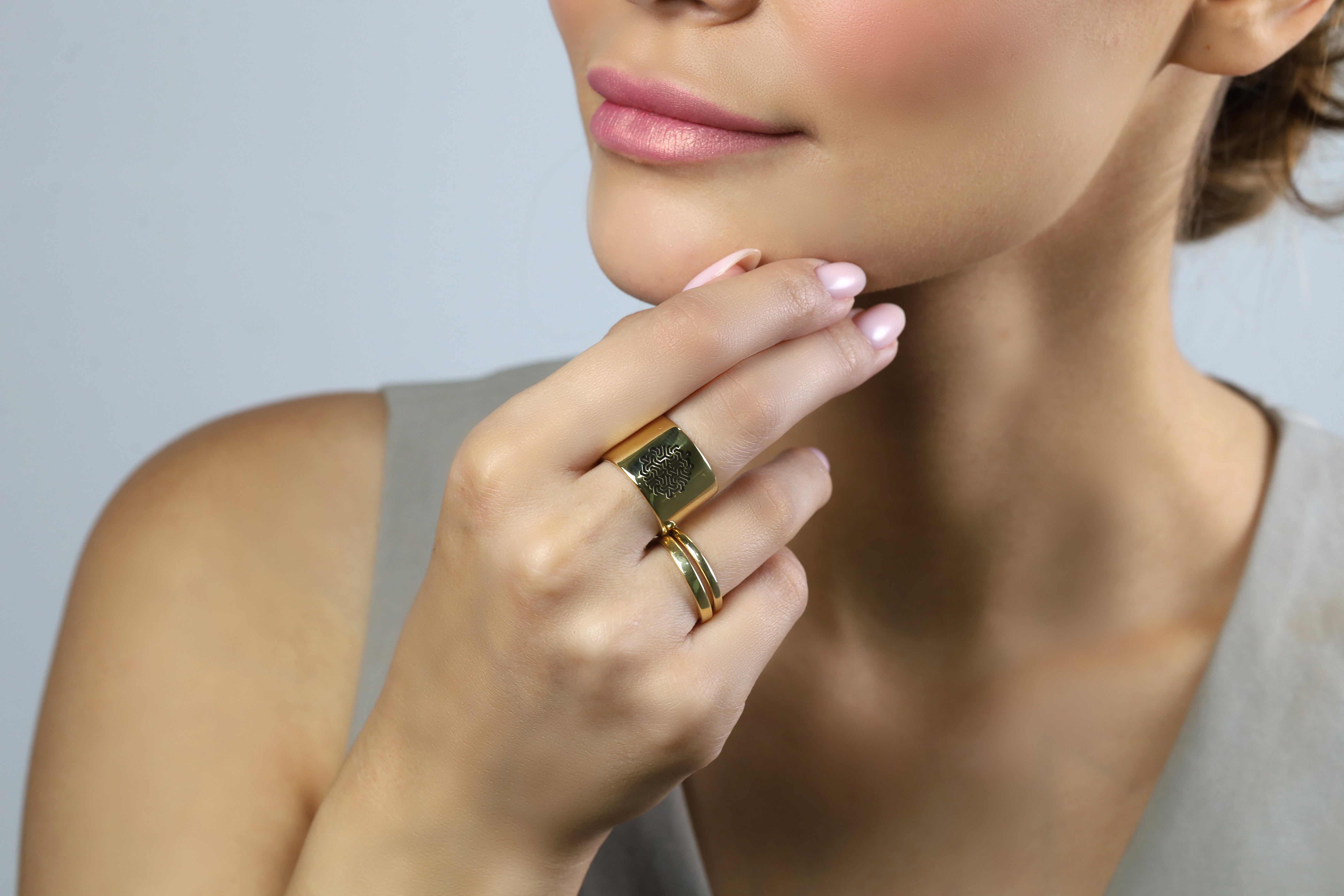 Maze Wide Brushed Gold Ring