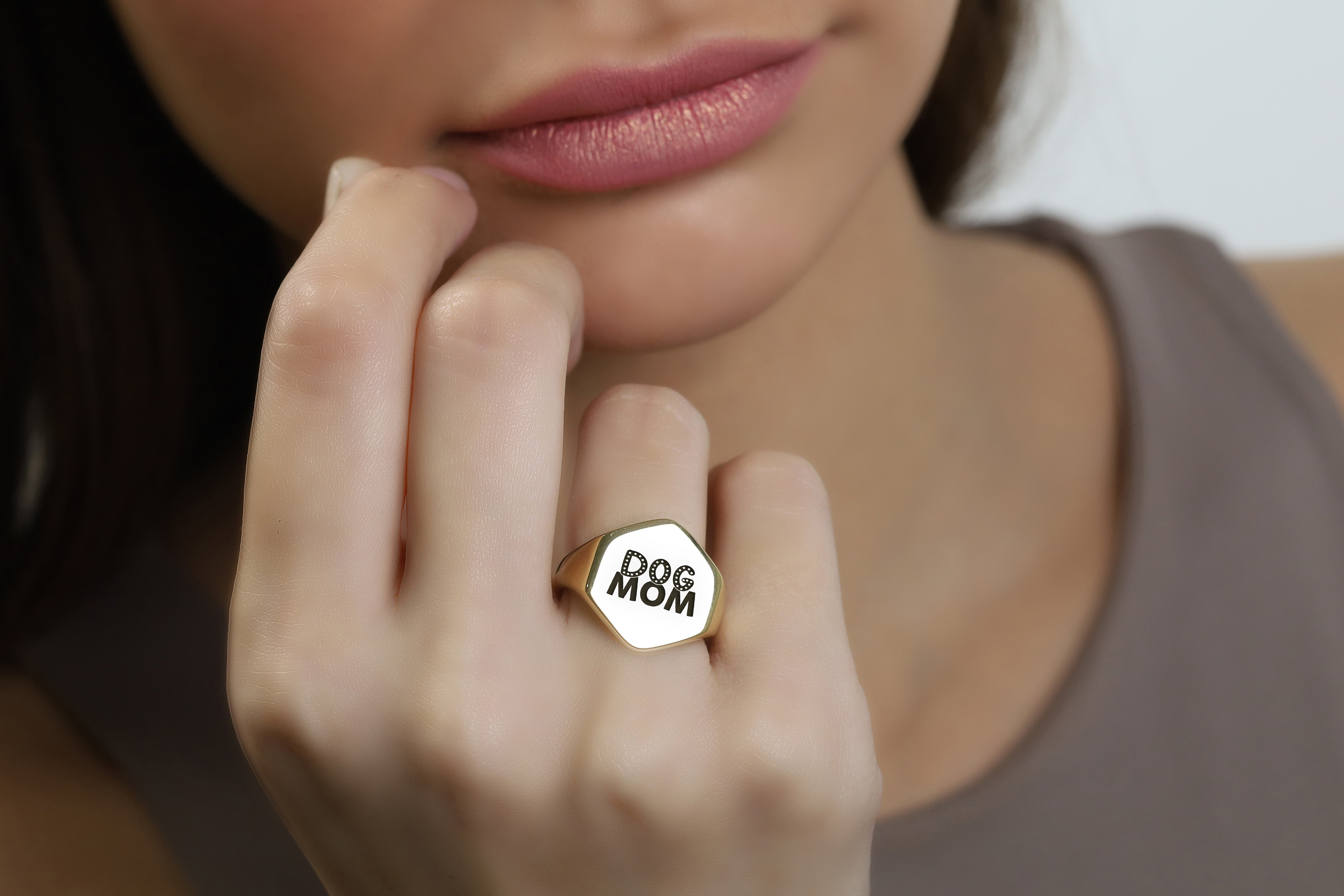 14k Gold Dog Mom Signet Ring