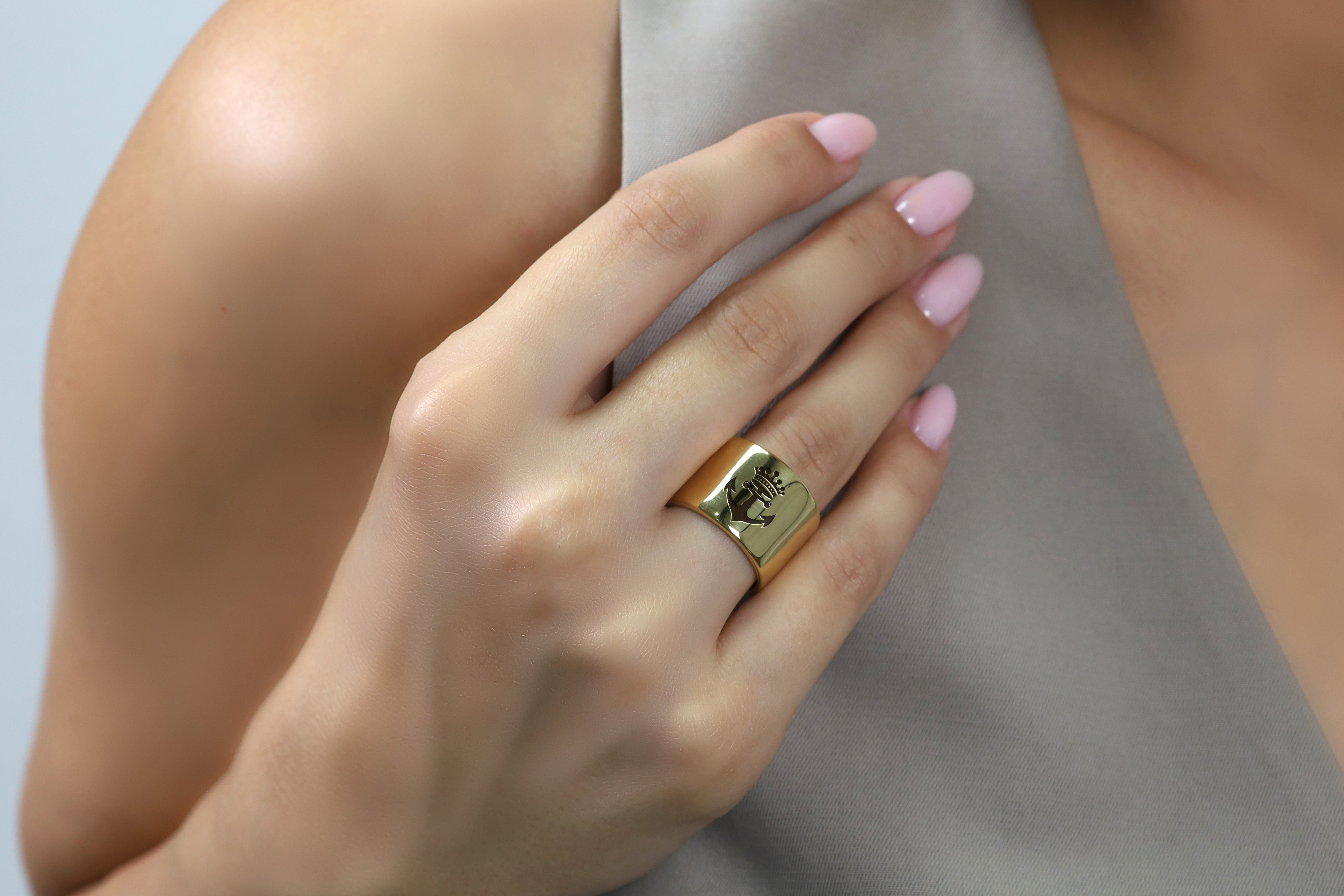 Anchor Wide Brushed Ring