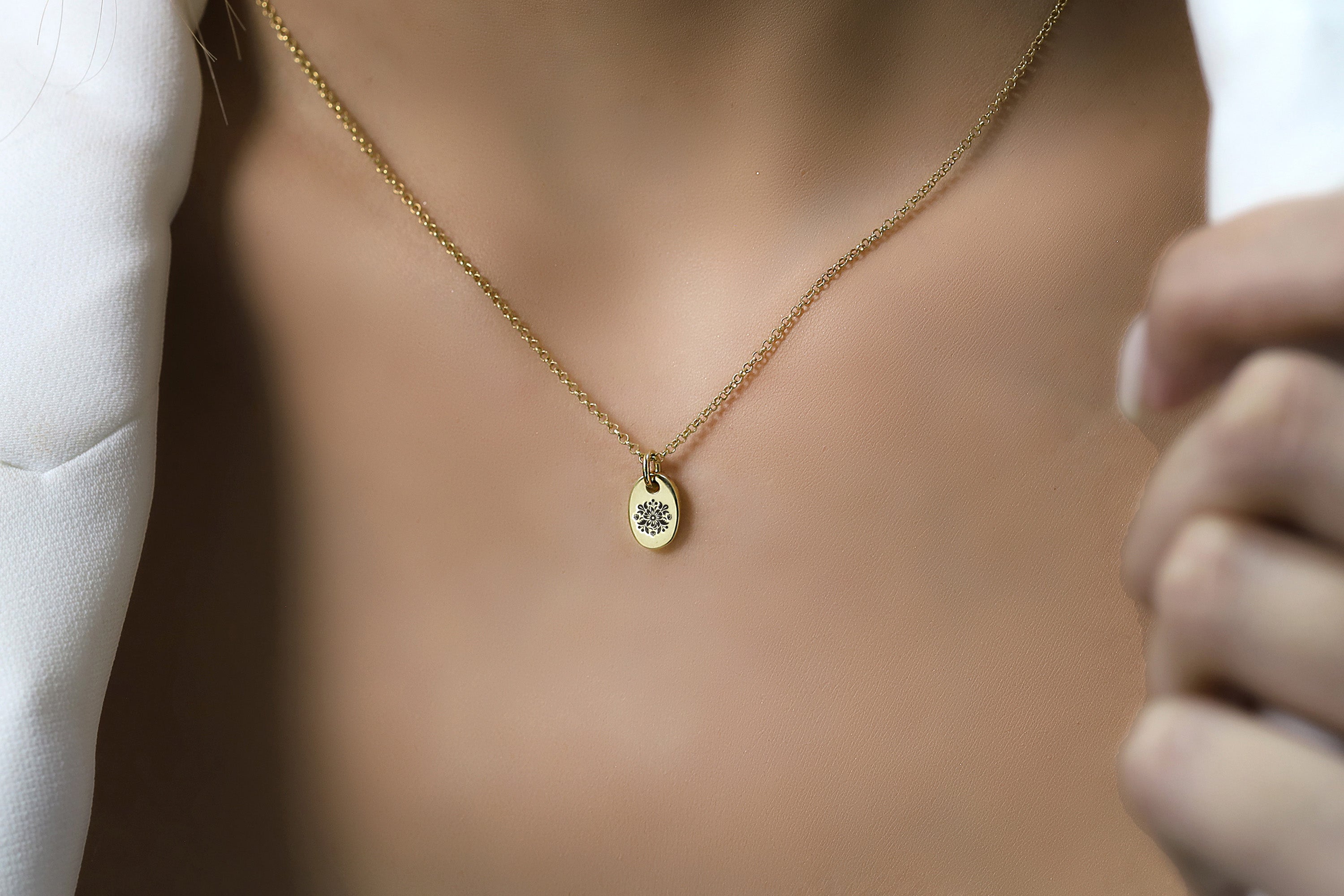 14k Gold Flower Necklace