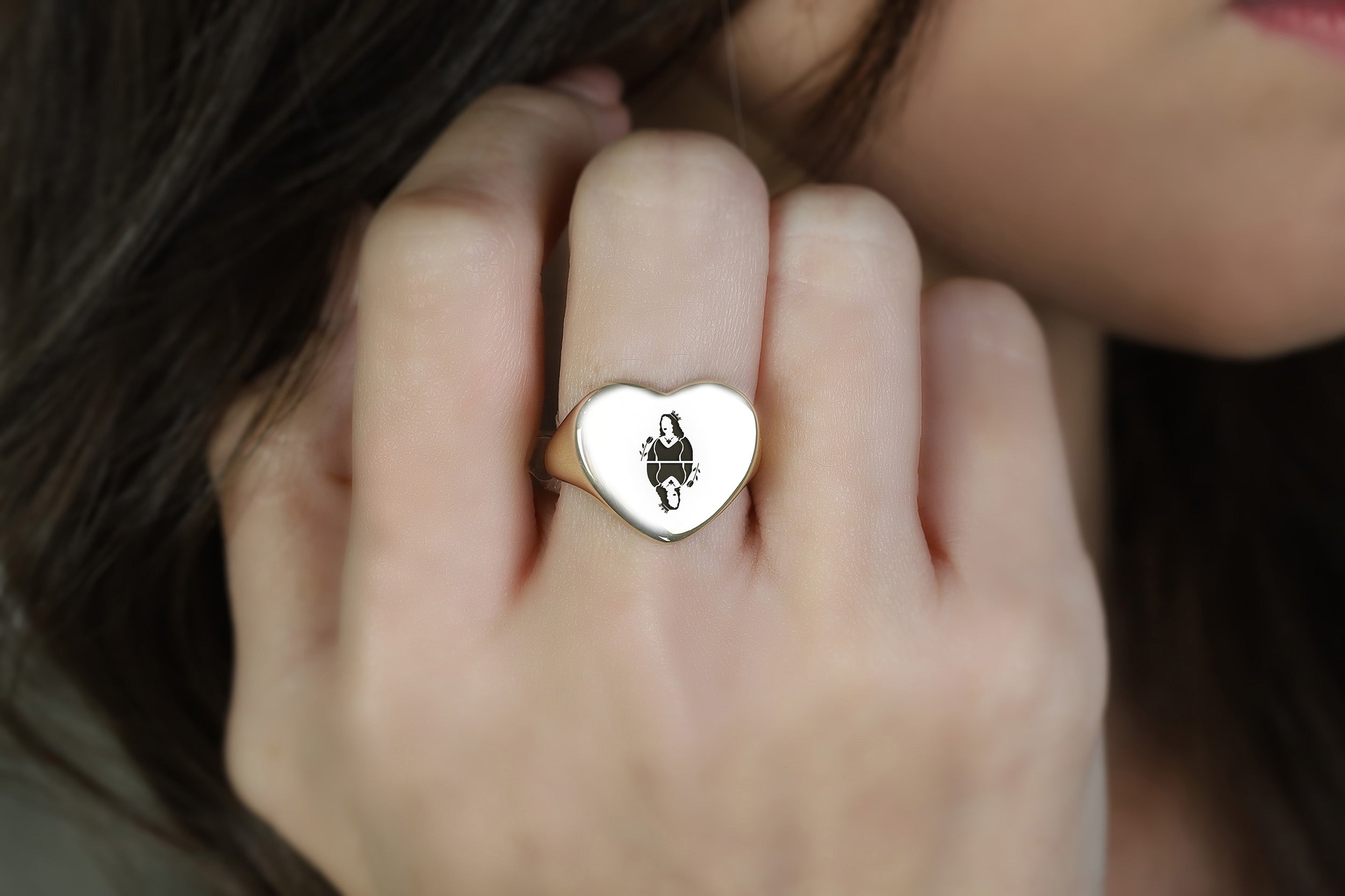 Poker Queen Heart Shaped Ring