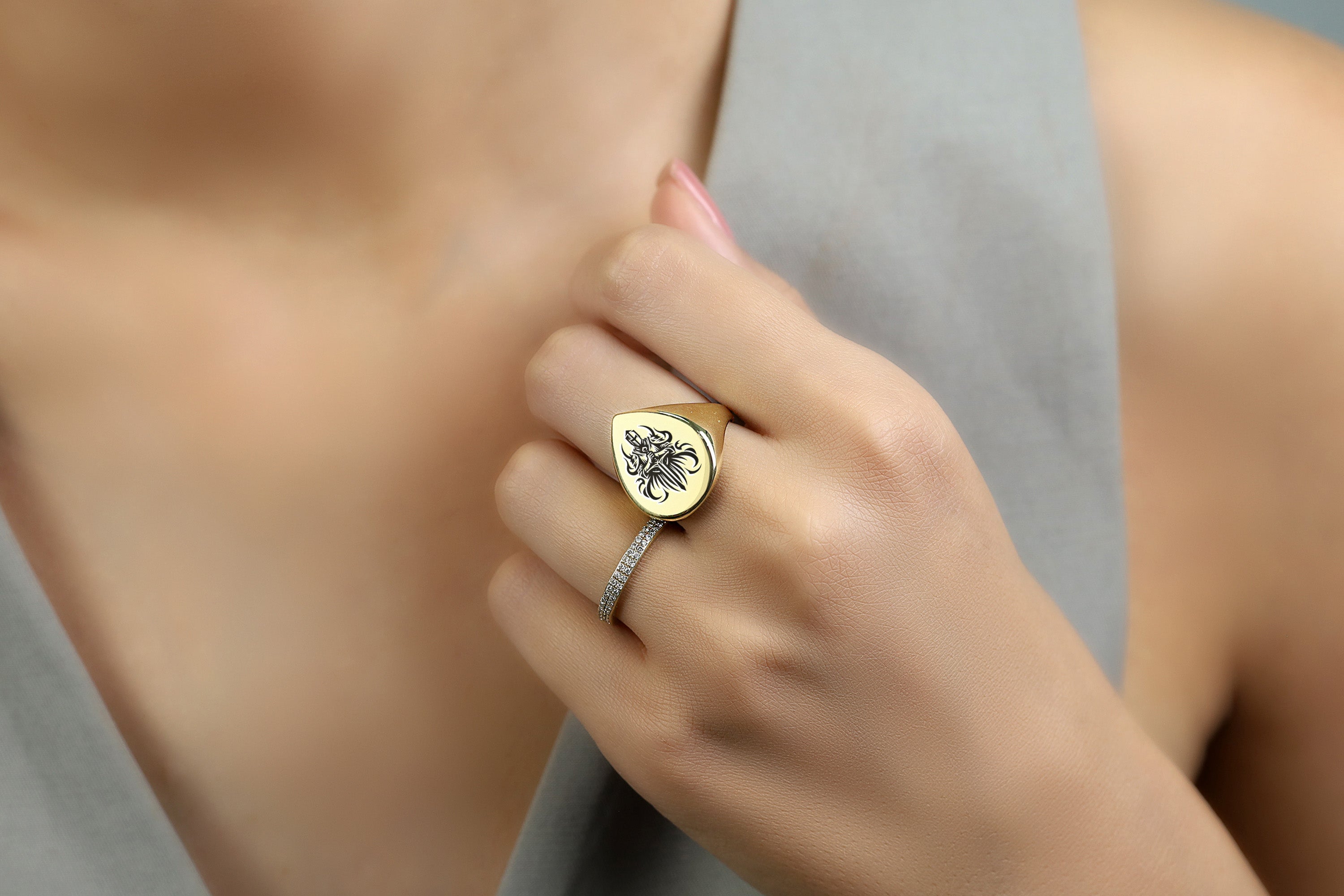 14k Gold Knight Signet Ring