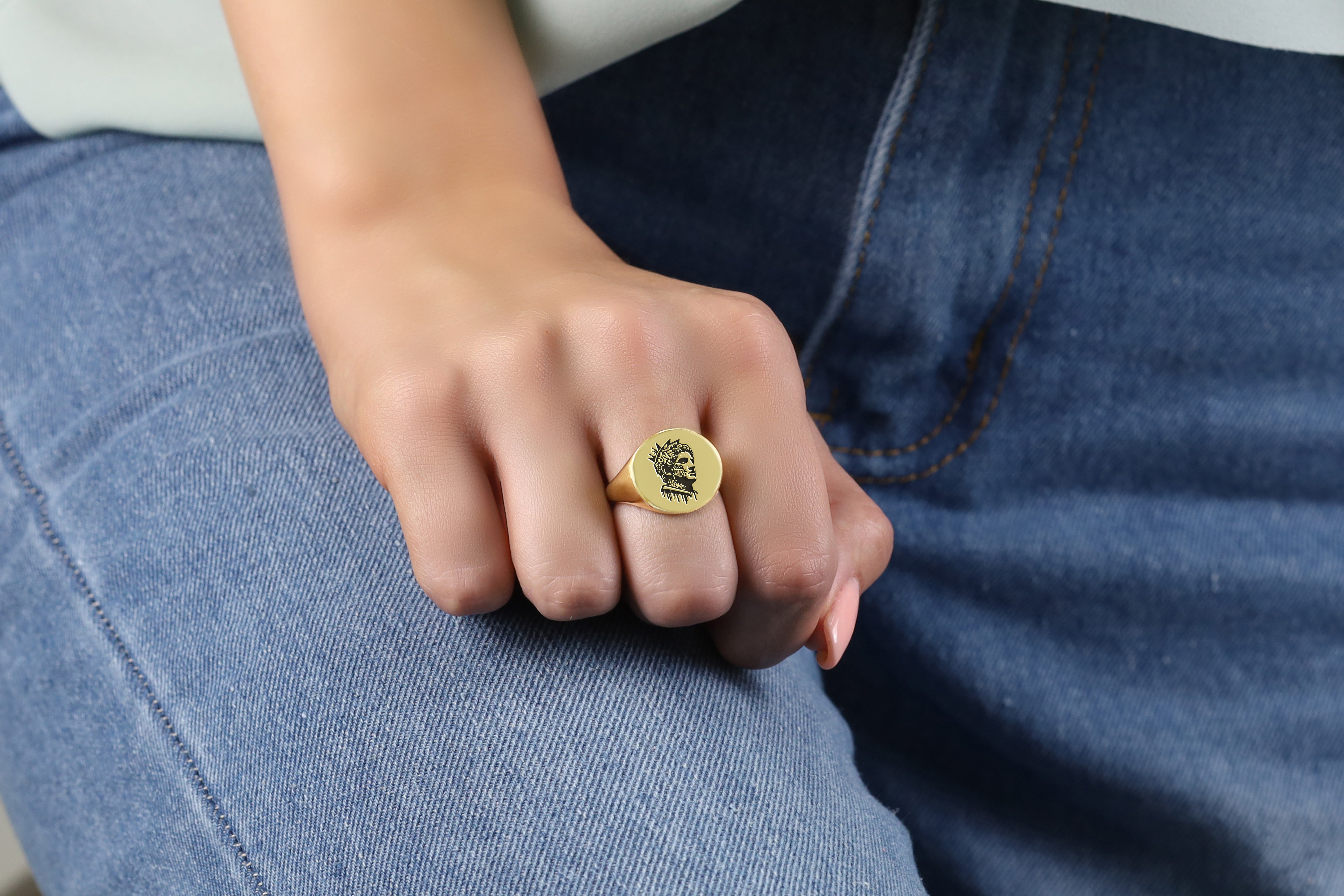 Gold Cesar Signet Ring