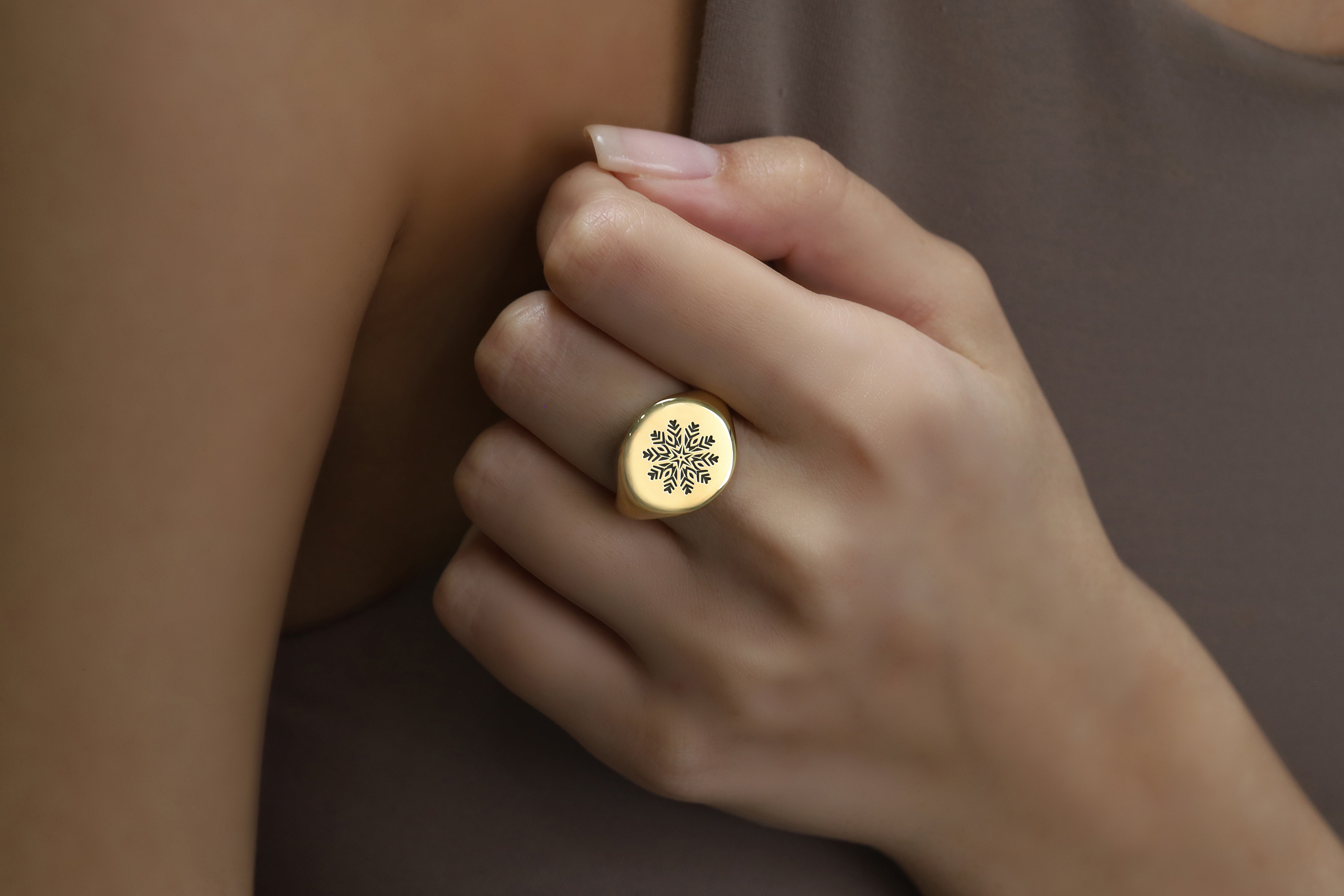 14k Gold Snowflake Signet Ring