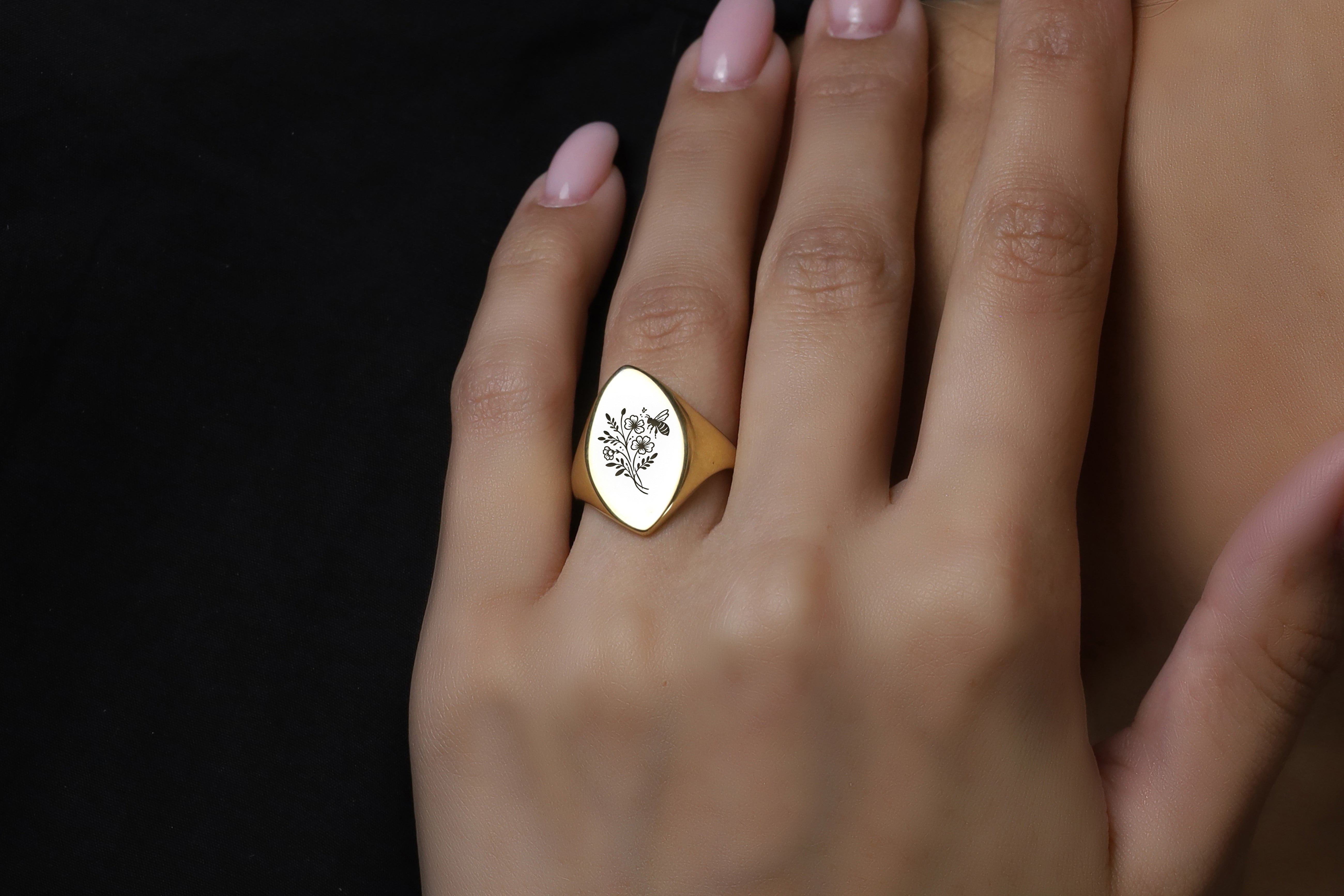 14k Gold Bee Signet Ring
