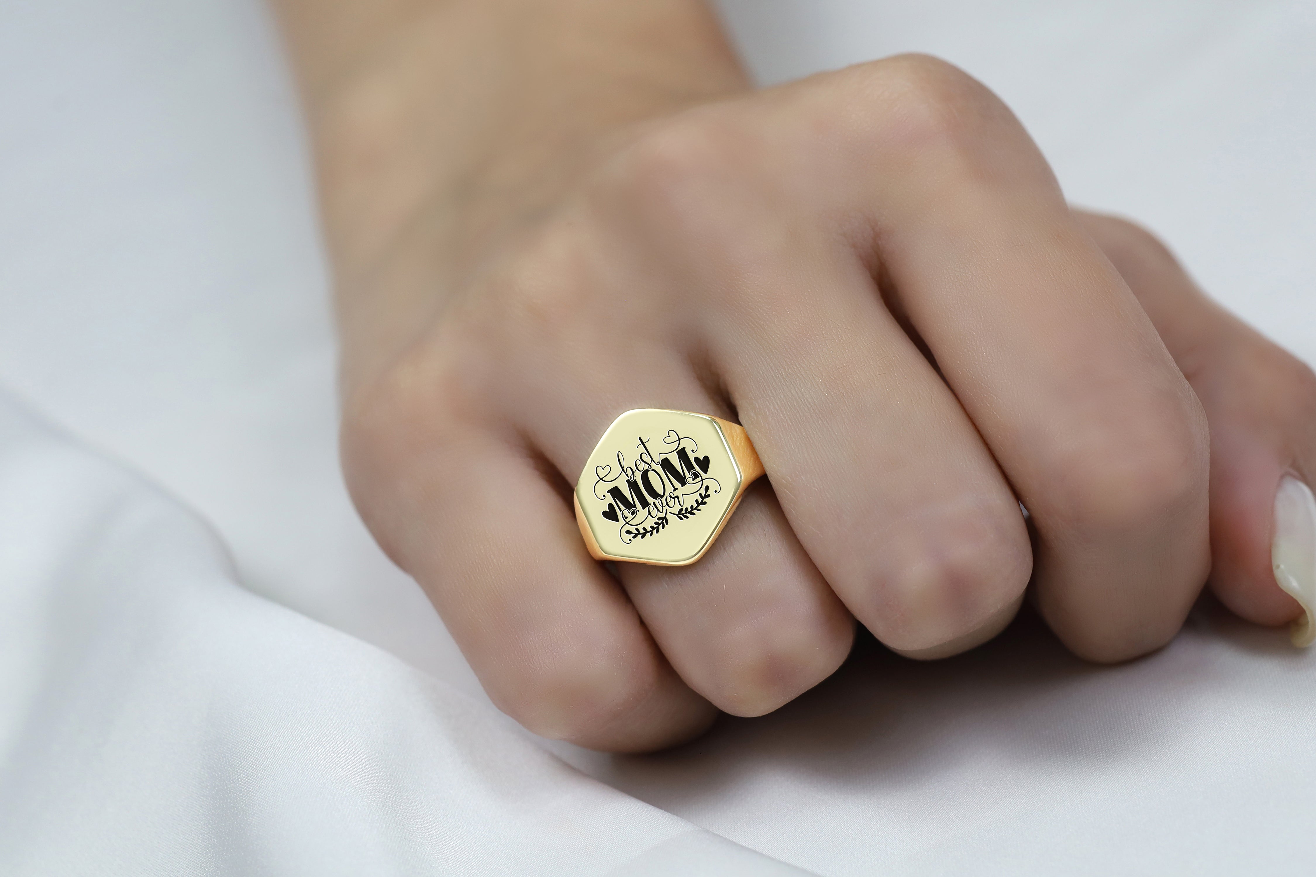 Best Mom Ever Engraving Ring