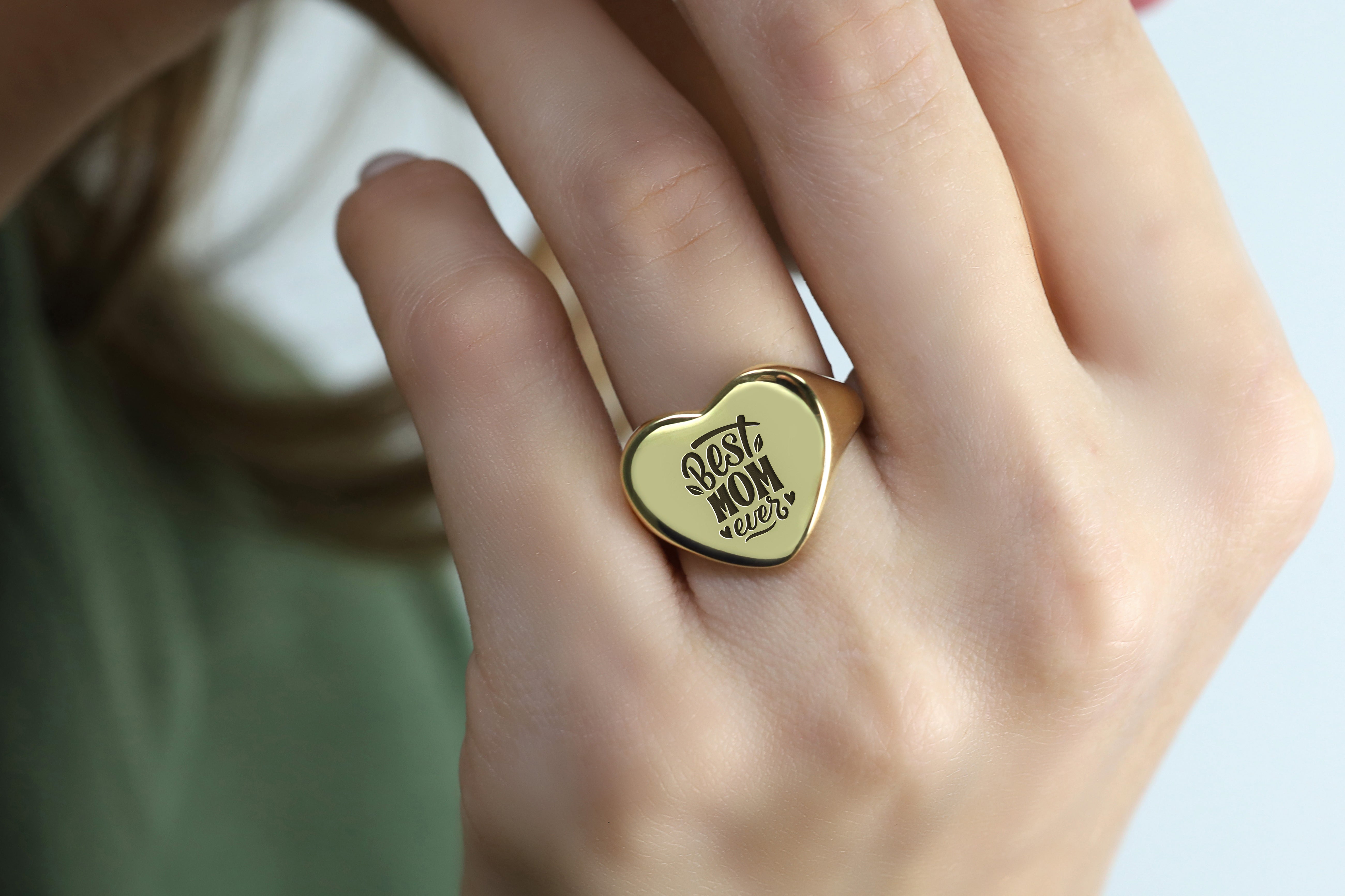 Custom Best Mom Ever Ring