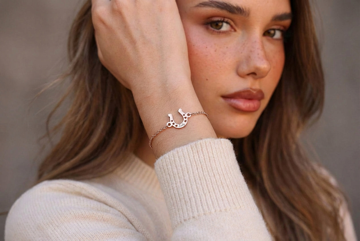 Dainty Horseshoe Bracelet