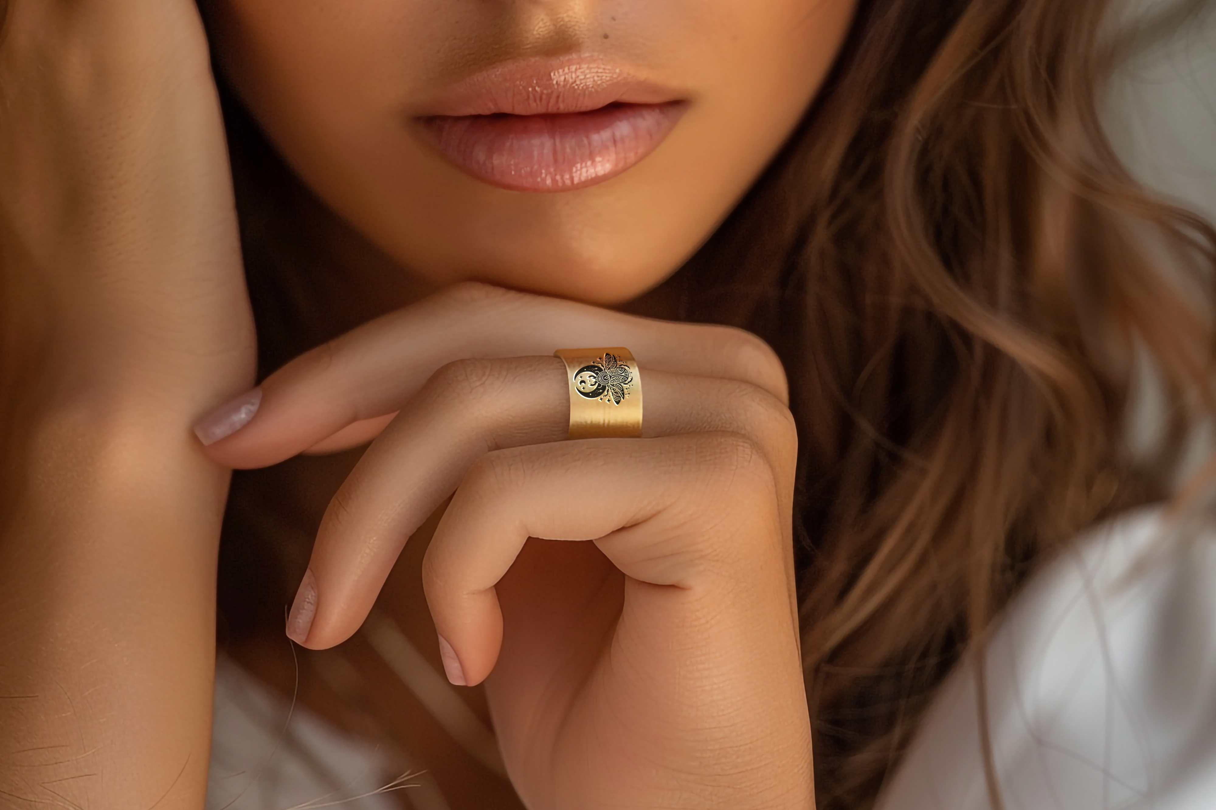 Beetle Wide Gold Ring