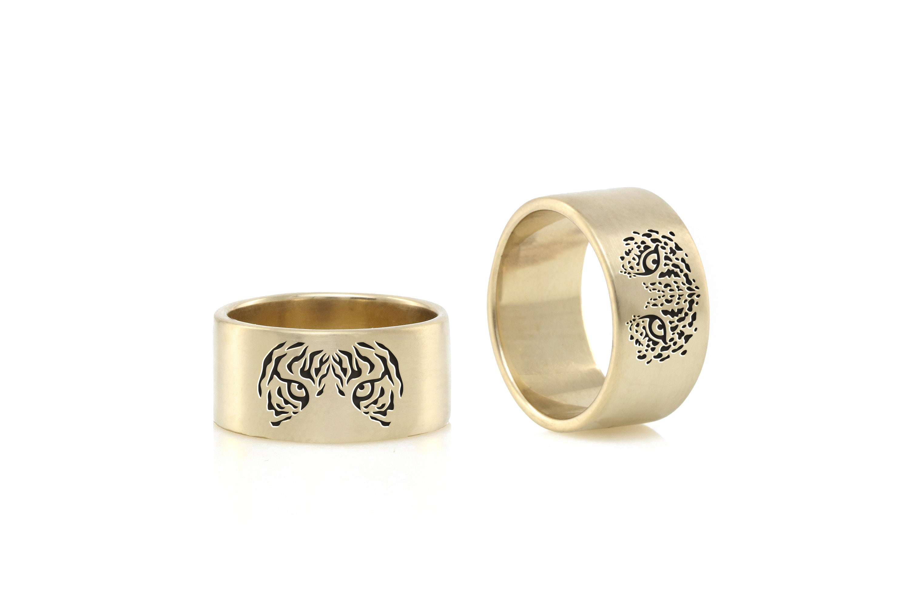 Tiger Eyes Wide Gold Ring