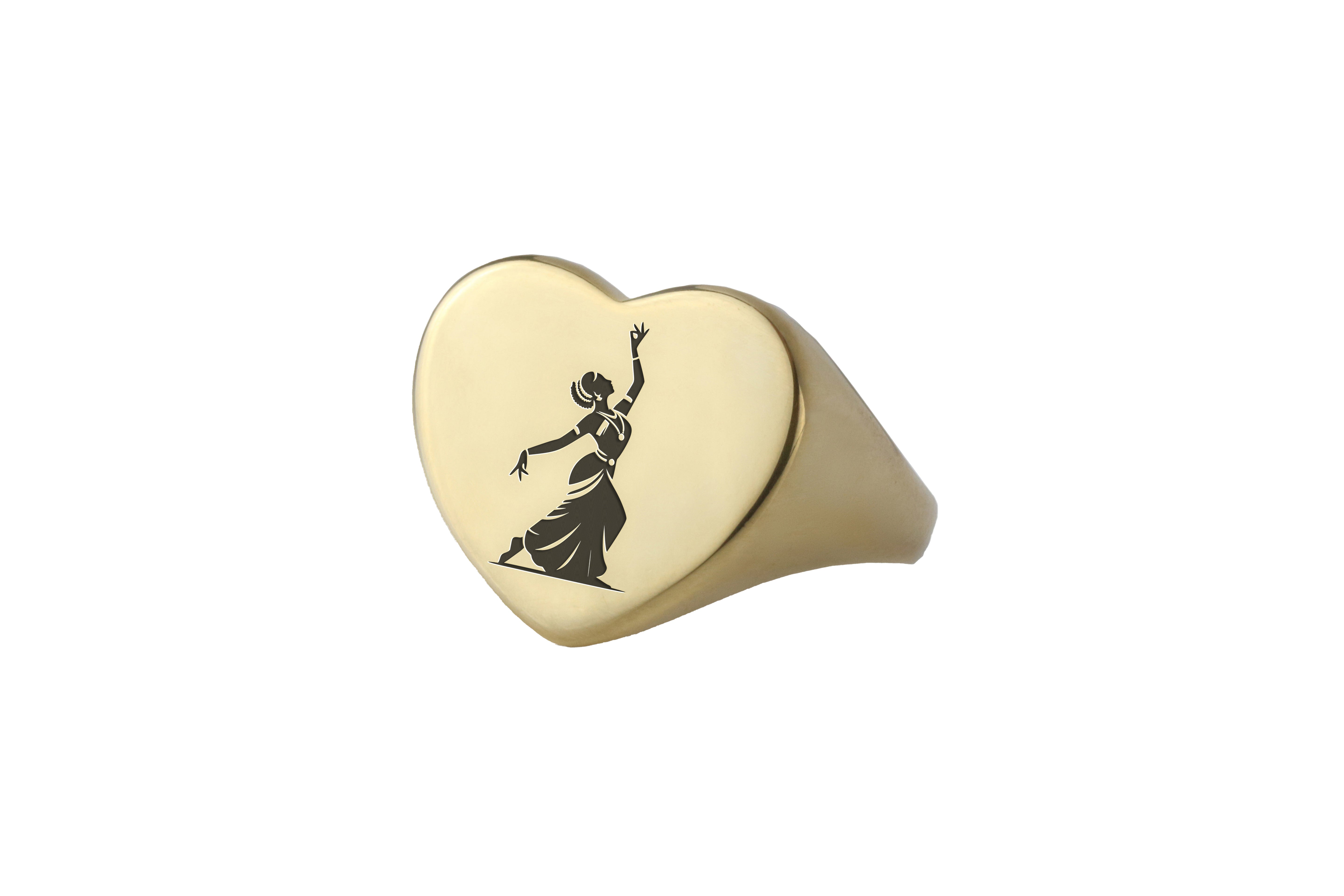 Feminin African Ring