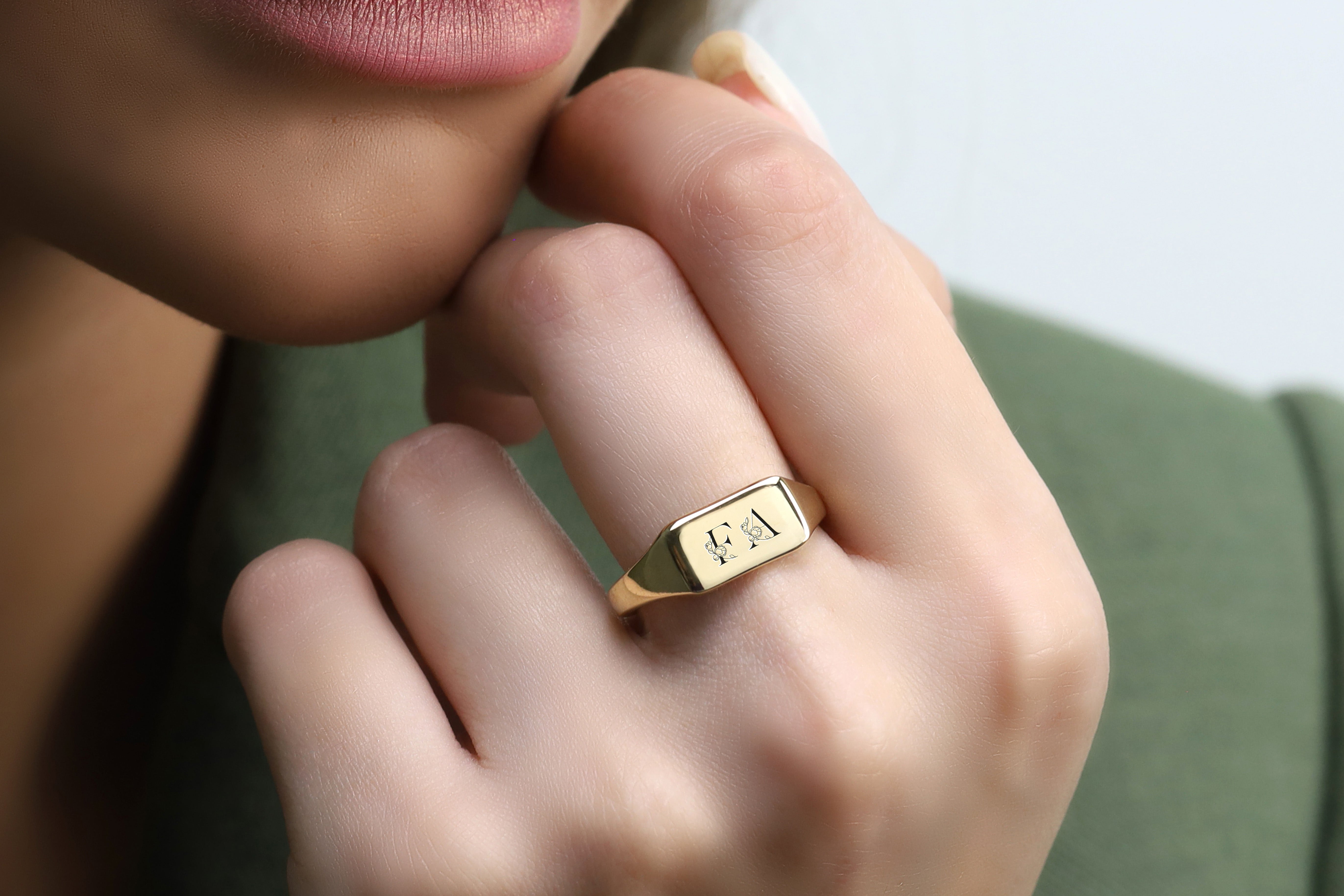 14k Gold Floral Signet Ring