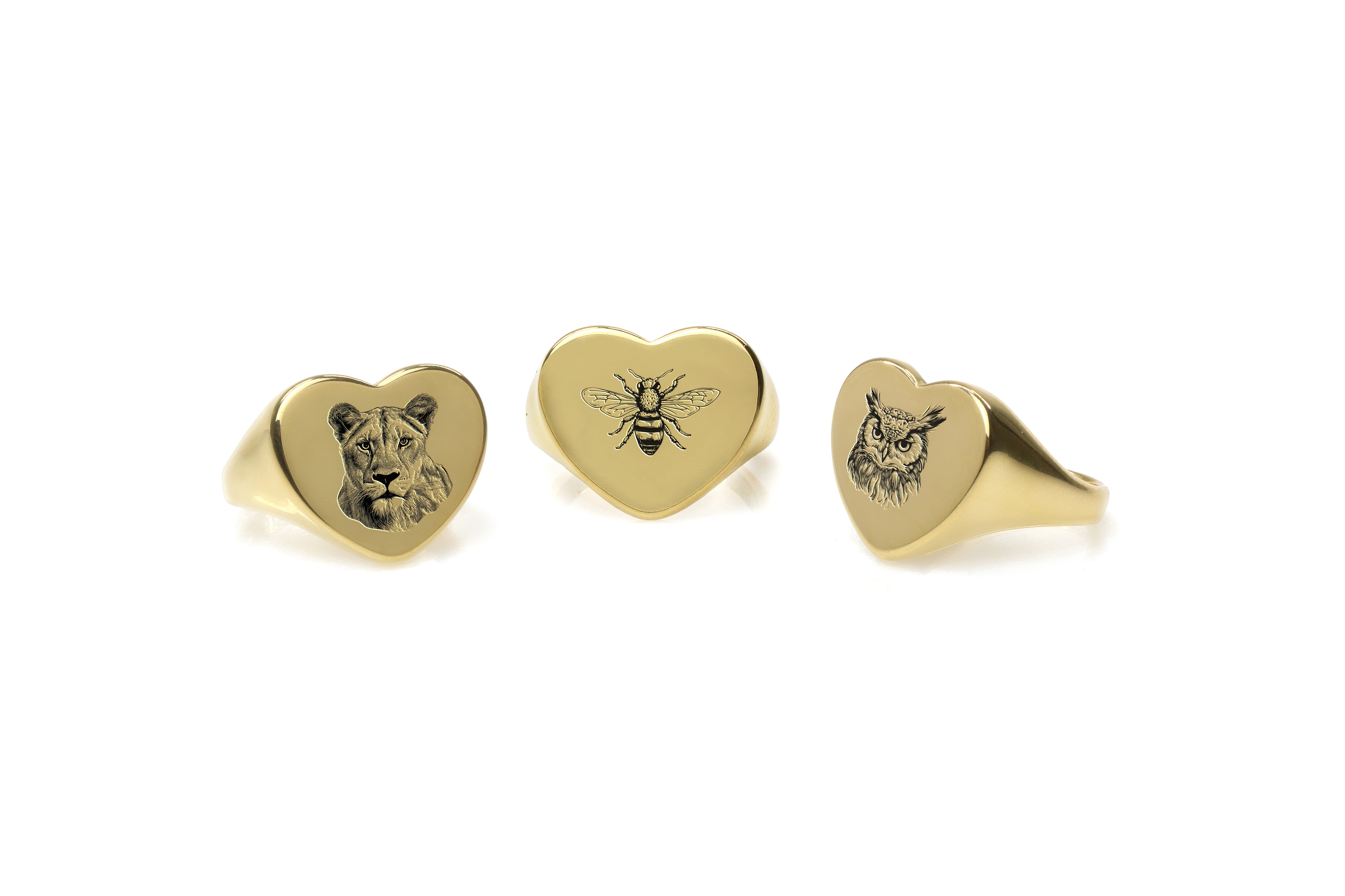 Bee Gold Signet Ring