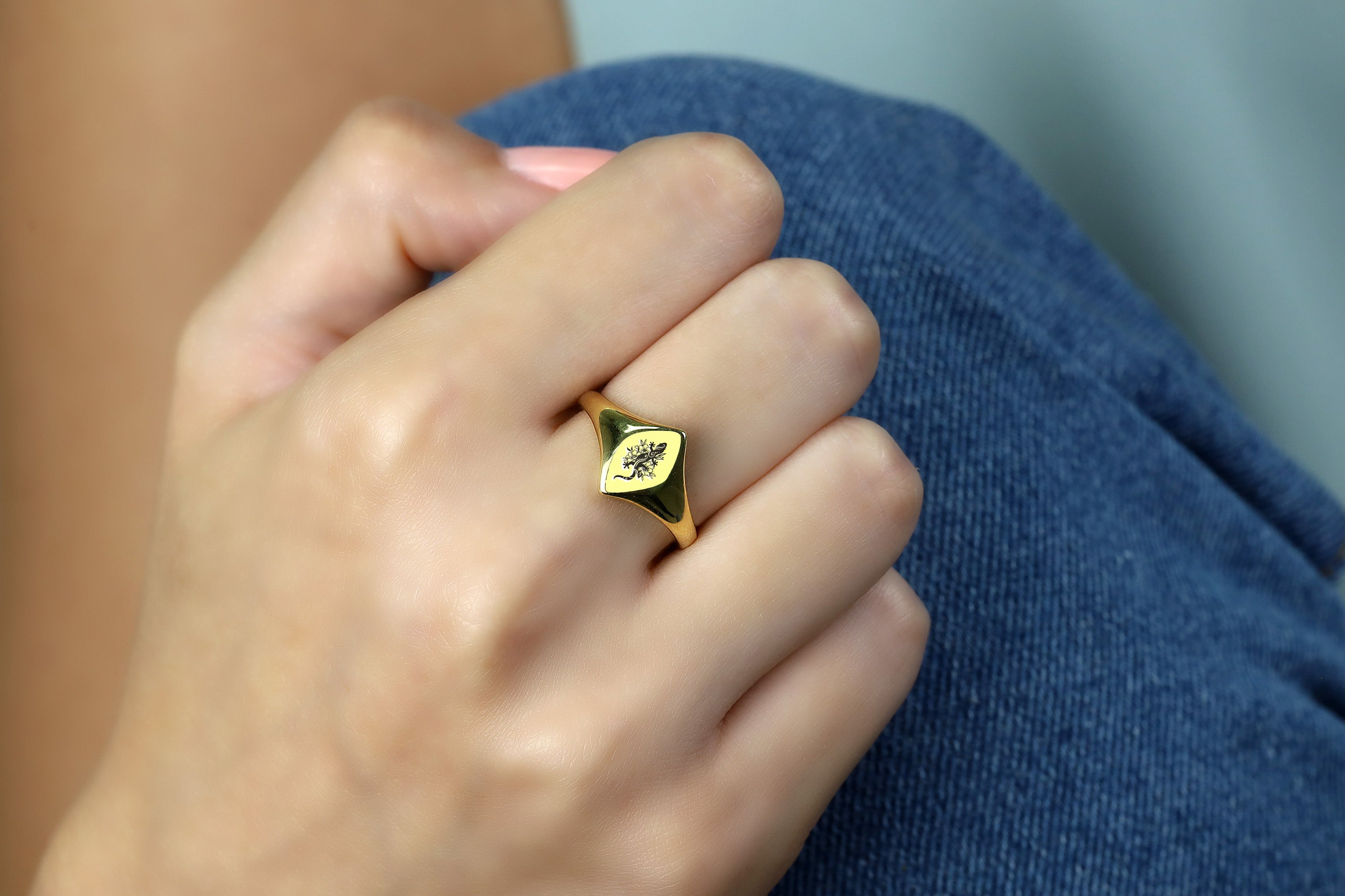 14k Gold Lizard Signet Ring