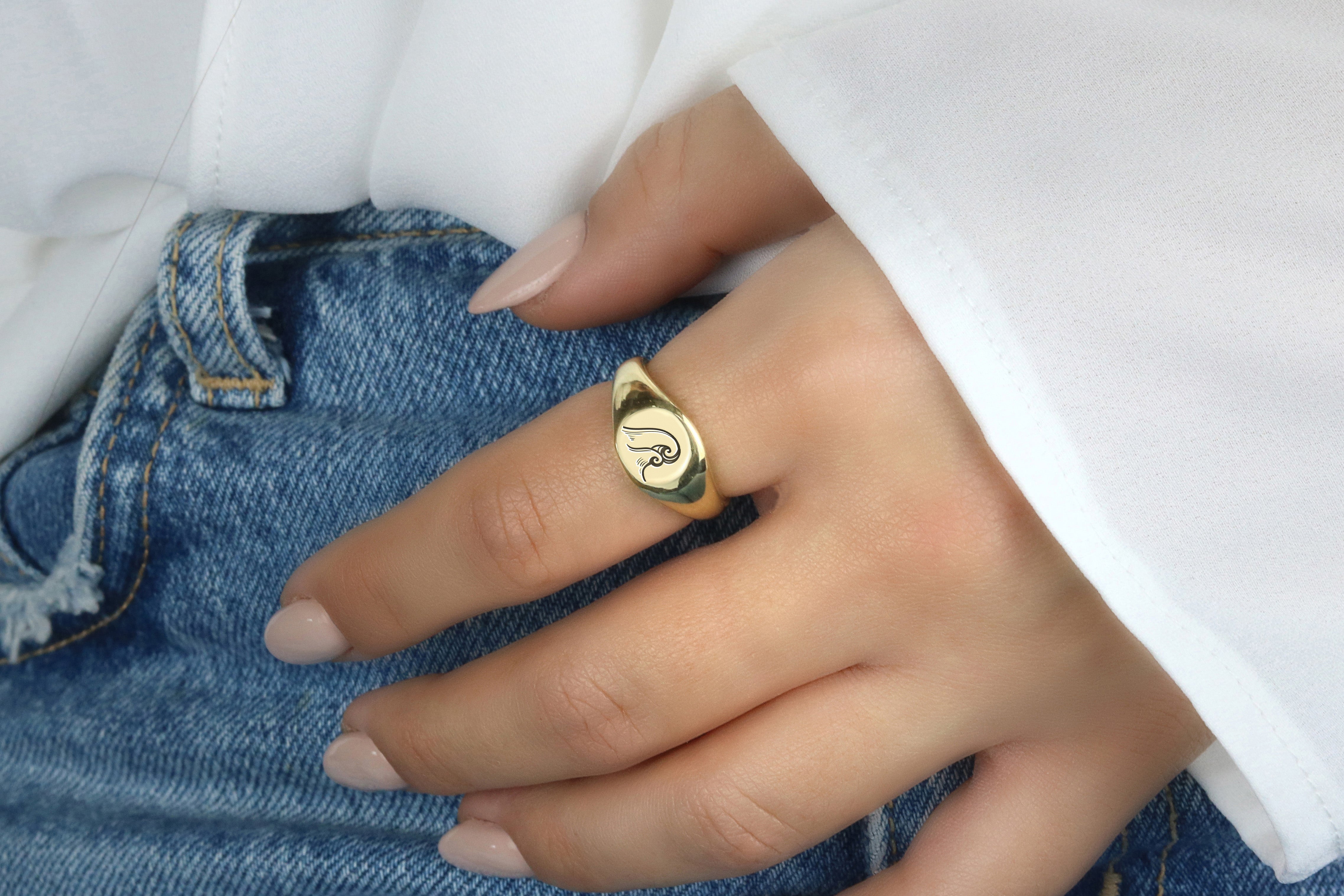 Gold Wave Signet Ring