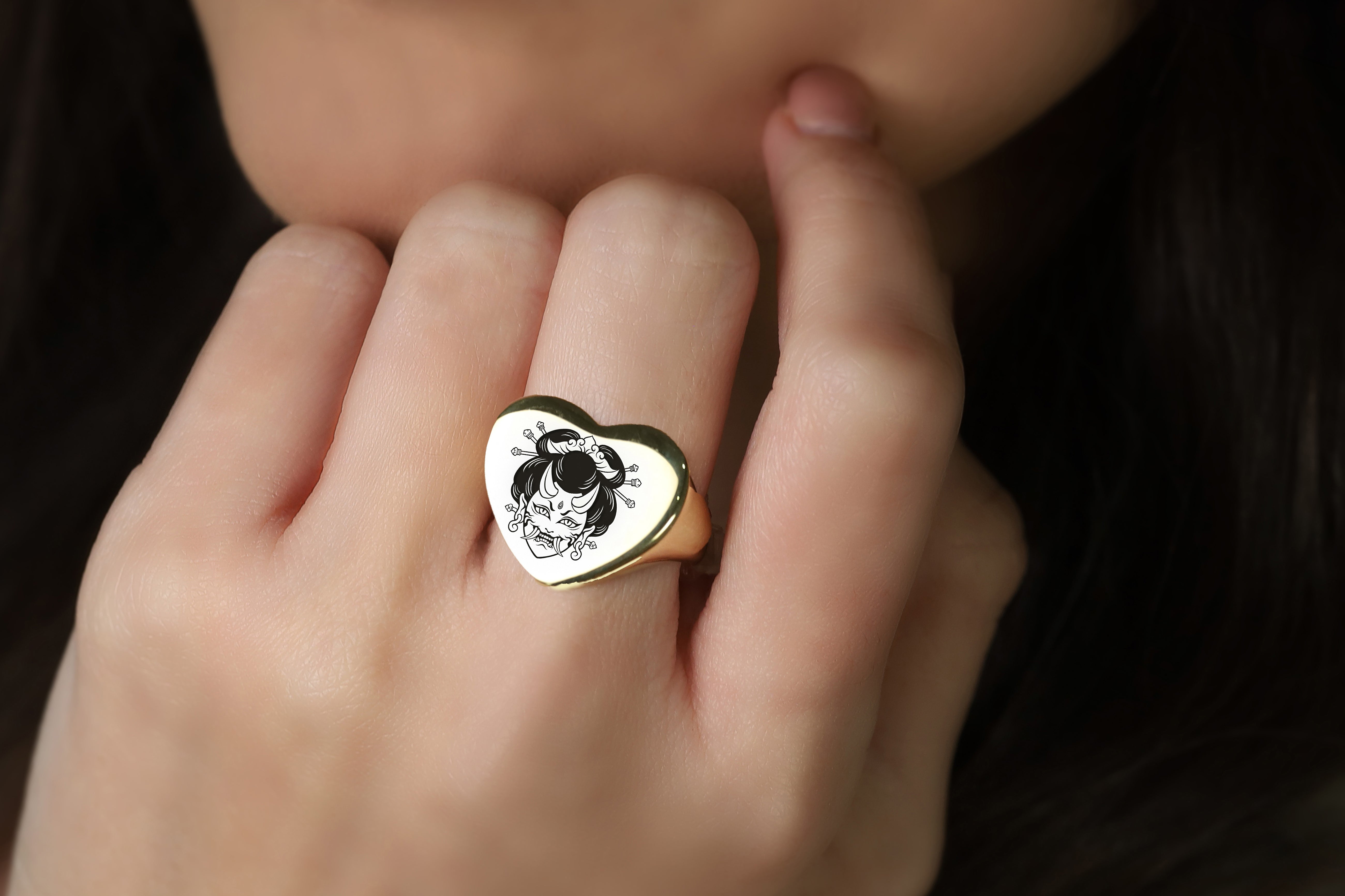 14k Gold Geisha Signet Ring