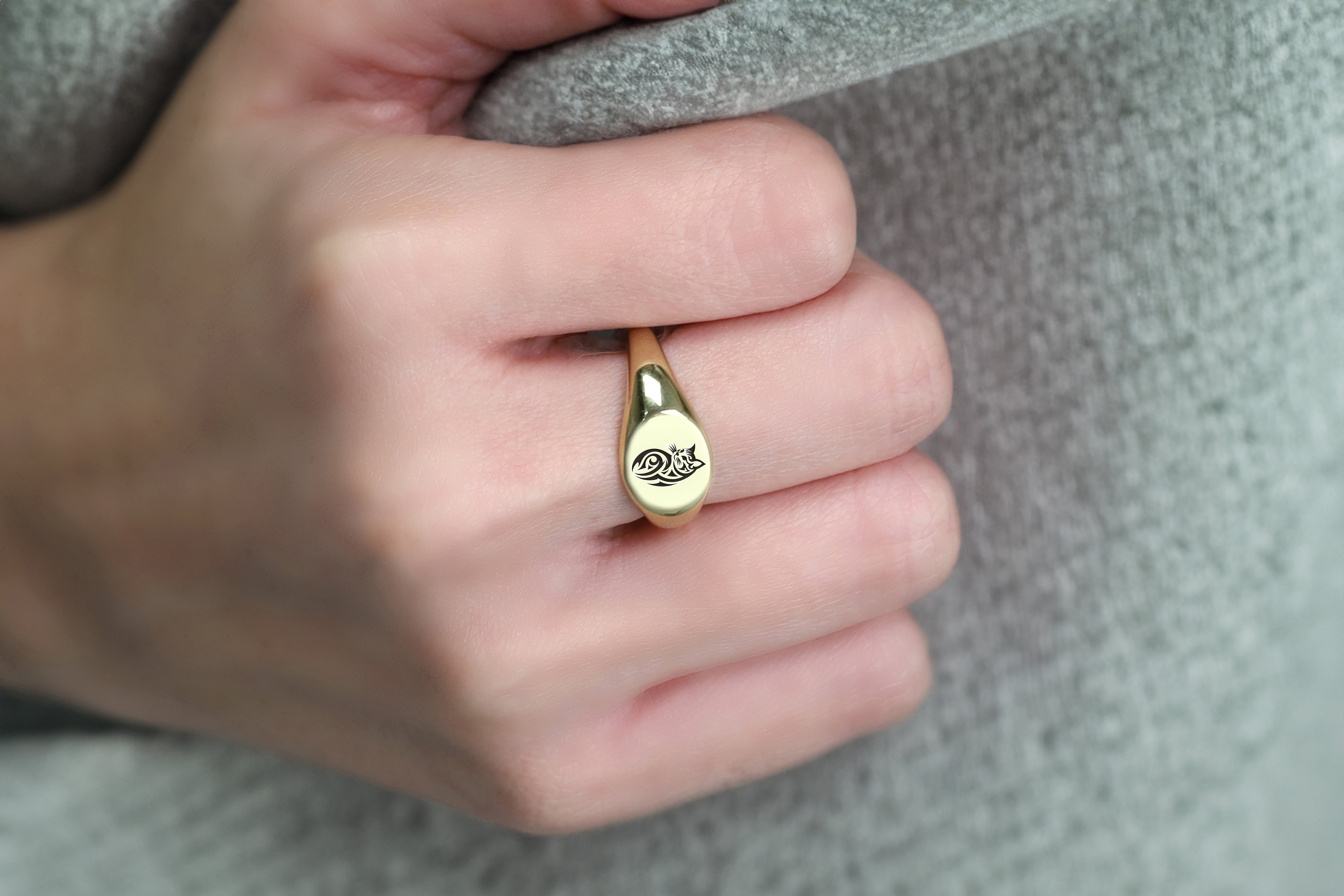 14k Gold Cat Engraved Ring