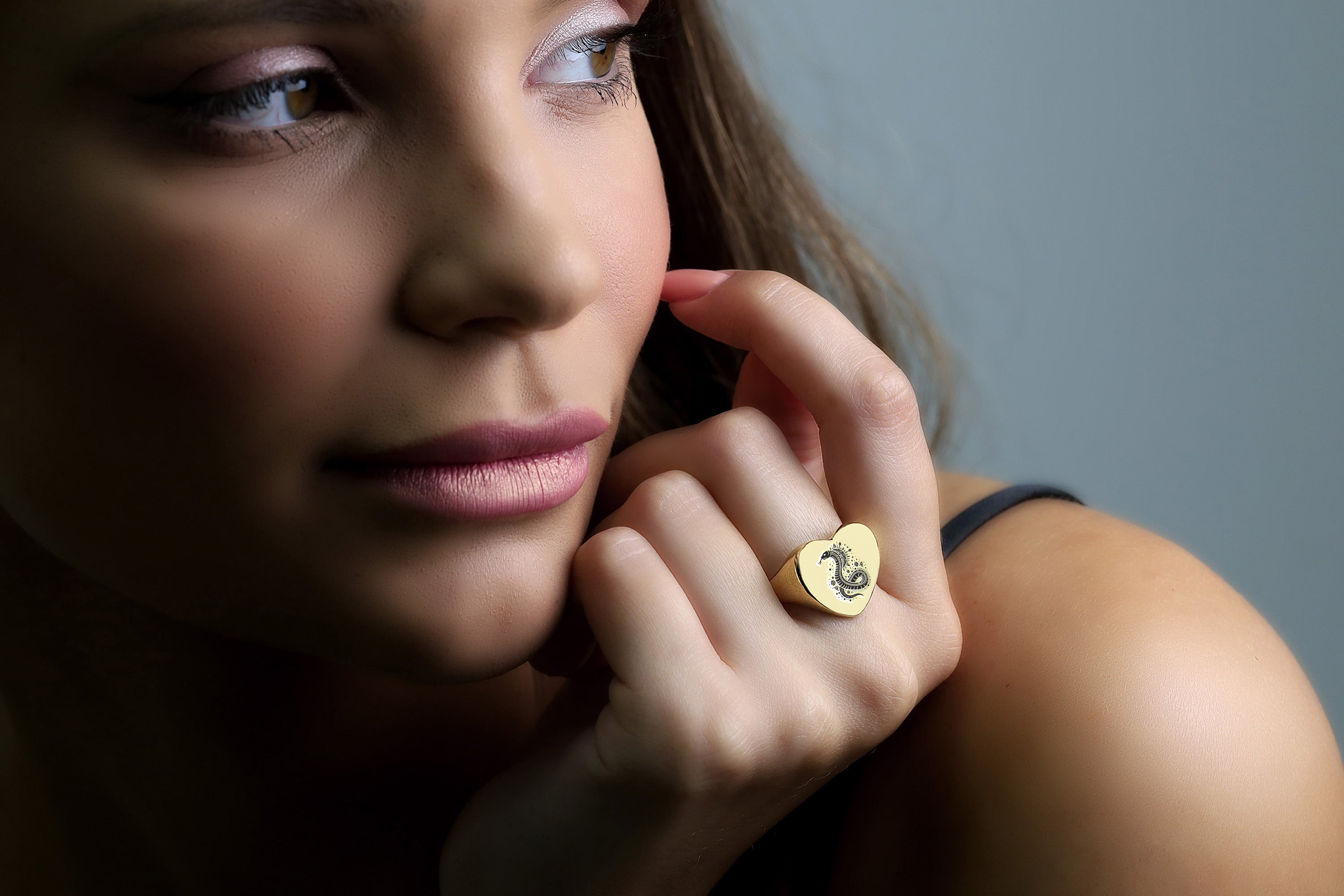 14k Gold Snake Engraving Ring