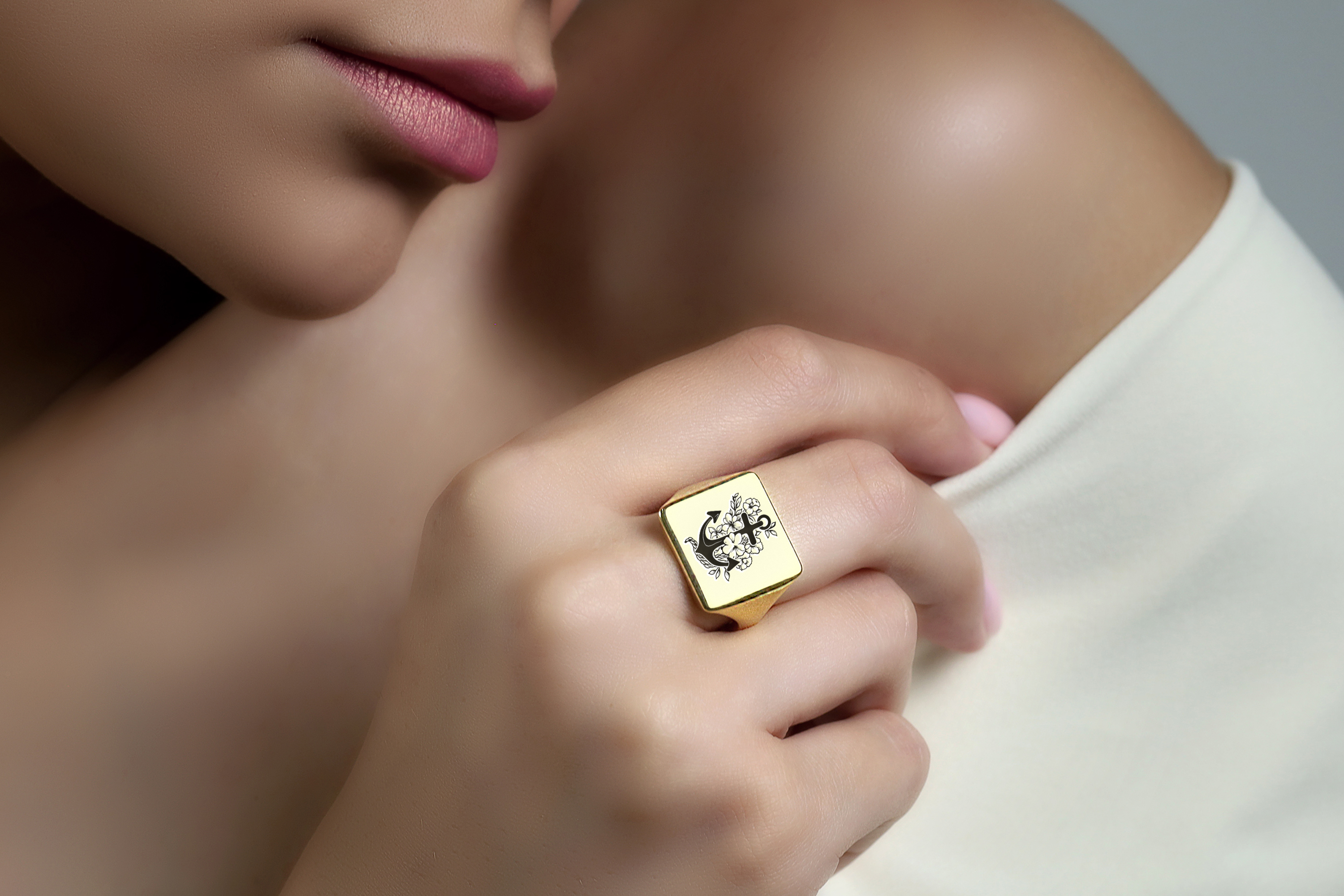 Flowered Anchor Ring