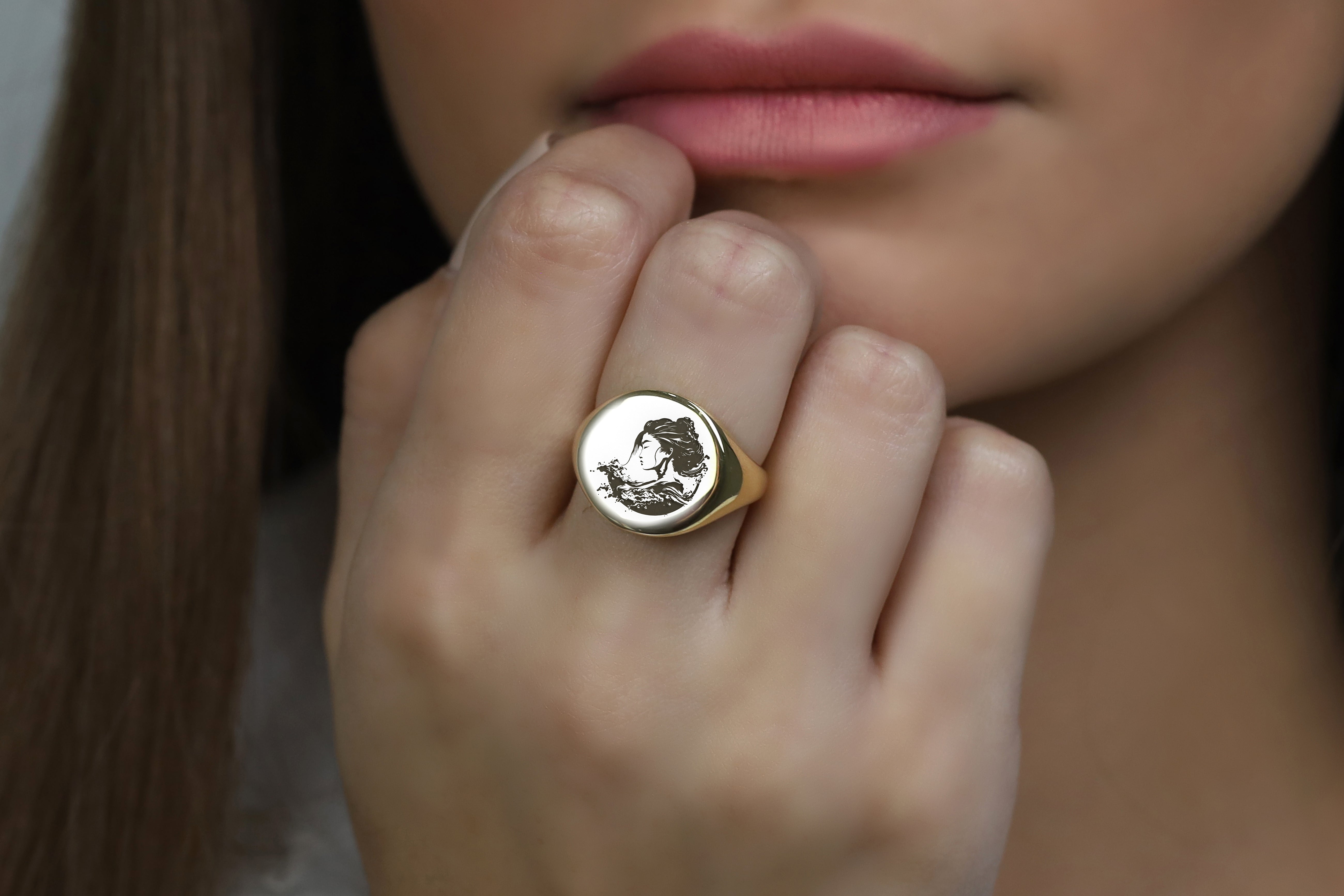 Engraved Japanese Woman Ring