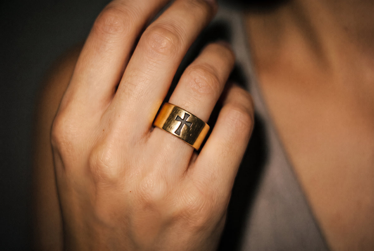 Cross Band Ring